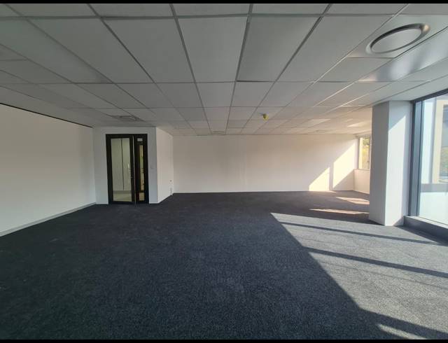 196M² OFFICE TO LET IN SANDTON CENTRAL